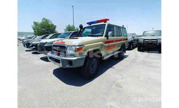 Buy Import Toyota Land Cruiser Beige Car in Import - Dubai in Batken Buy Import Toyota Land Cruiser Beige Car in Import - Dubai in Batken