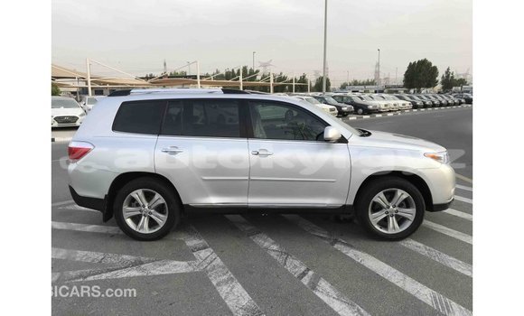 Buy Import Toyota Highlander Other Car in Import - Dubai in Batken Buy Import Toyota Highlander Other Car in Import - Dubai in Batken