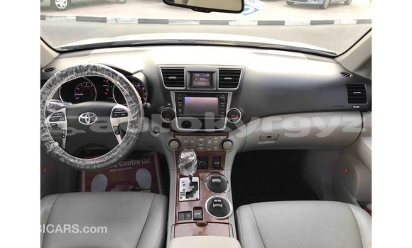Buy Import Toyota Highlander Other Car in Import - Dubai in Batken Buy Import Toyota Highlander Other Car in Import - Dubai in Batken