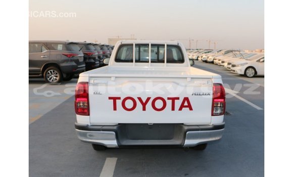 Buy Import Toyota Hilux White Car in Import - Dubai in Batken Buy Import Toyota Hilux White Car in Import - Dubai in Batken