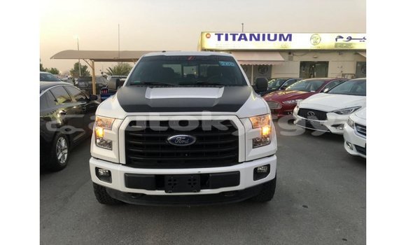 Buy Import Ford V8 White Car in Import - Dubai in Batken
