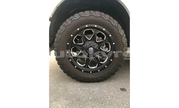 Buy Import Ford V8 White Car in Import - Dubai in Batken Buy Import Ford V8 White Car in Import - Dubai in Batken