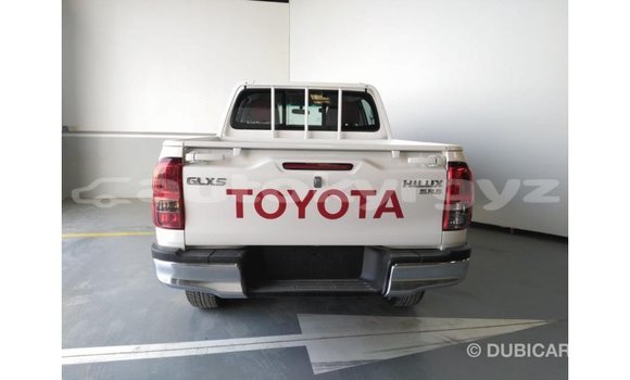 Buy Import Toyota Hilux Other Car in Import - Dubai in Batken Buy Import Toyota Hilux Other Car in Import - Dubai in Batken