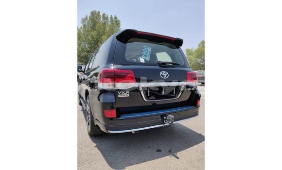Buy Import Toyota Land Cruiser Black Car in Import - Dubai in Batken Buy Import Toyota Land Cruiser Black Car in Import - Dubai in Batken