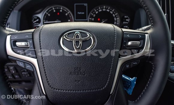 Buy Import Toyota Land Cruiser White Car in Import - Dubai in Batken Buy Import Toyota Land Cruiser White Car in Import - Dubai in Batken