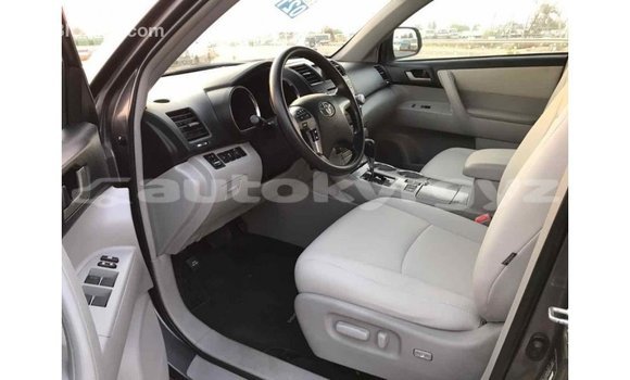 Buy Import Toyota Highlander Other Car in Import - Dubai in Batken Buy Import Toyota Highlander Other Car in Import - Dubai in Batken