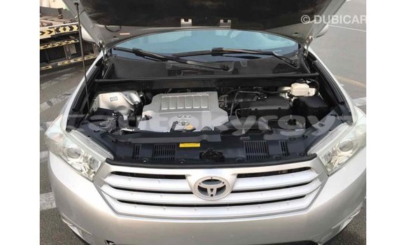Buy Import Toyota Highlander Other Car in Import - Dubai in Batken Buy Import Toyota Highlander Other Car in Import - Dubai in Batken