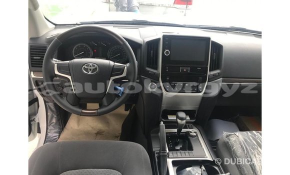 Buy Import Toyota Land Cruiser White Car in Import - Dubai in Batken Buy Import Toyota Land Cruiser White Car in Import - Dubai in Batken