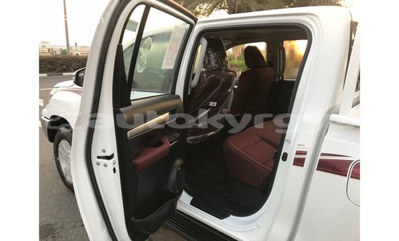 Buy Import Toyota Hilux White Car in Import - Dubai in Batken Buy Import Toyota Hilux White Car in Import - Dubai in Batken