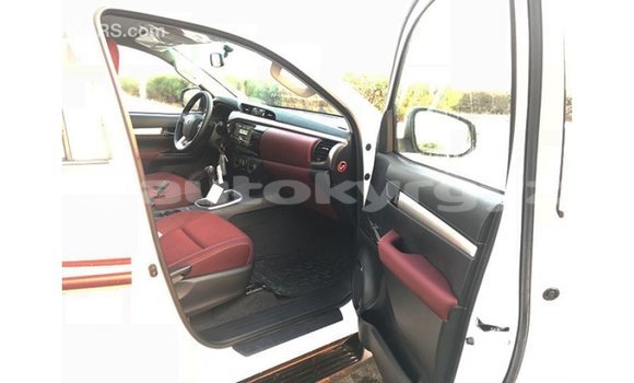 Buy Import Toyota Hilux White Car in Import - Dubai in Batken Buy Import Toyota Hilux White Car in Import - Dubai in Batken