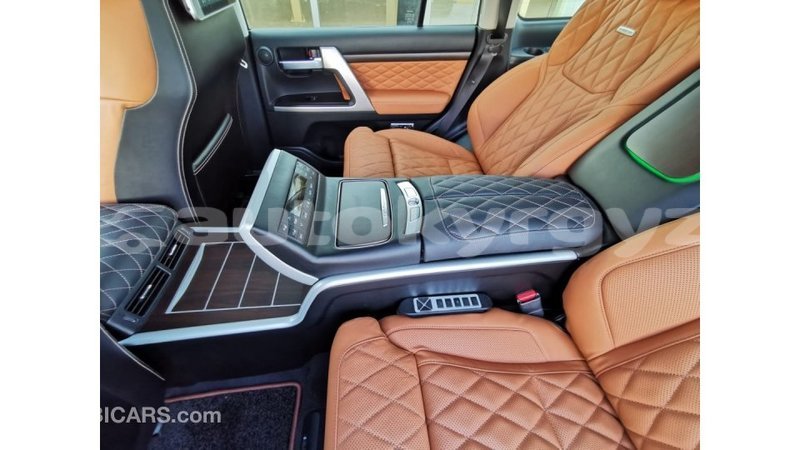 Big with watermark toyota land cruiser batken import dubai 1866