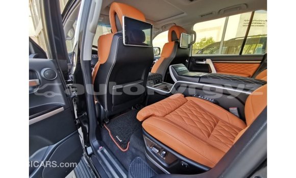 Buy Import Toyota Land Cruiser Black Car in Import - Dubai in Batken Buy Import Toyota Land Cruiser Black Car in Import - Dubai in Batken