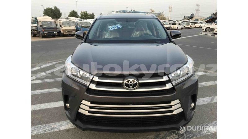 Big with watermark toyota highlander batken import dubai 1872