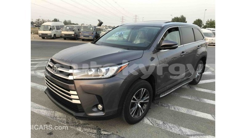 Big with watermark toyota highlander batken import dubai 1872