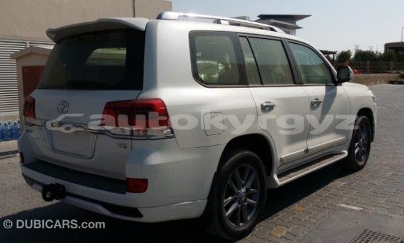 Buy Import Toyota Land Cruiser White Car in Import - Dubai in Batken Buy Import Toyota Land Cruiser White Car in Import - Dubai in Batken