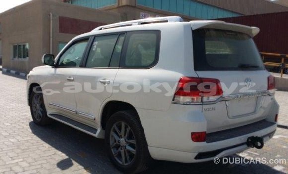 Buy Import Toyota Land Cruiser White Car in Import - Dubai in Batken Buy Import Toyota Land Cruiser White Car in Import - Dubai in Batken