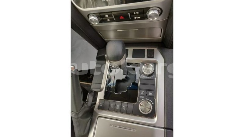 Big with watermark toyota land cruiser batken import dubai 1885