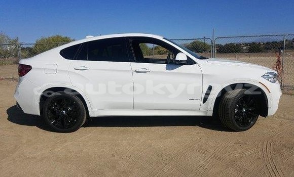 Buy Used BMW X6 M White Car in Ak–Bulok in Issyk-Kul