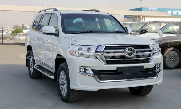 Buy Import Toyota Land Cruiser White Car in Import - Dubai in Batken Buy Import Toyota Land Cruiser White Car in Import - Dubai in Batken