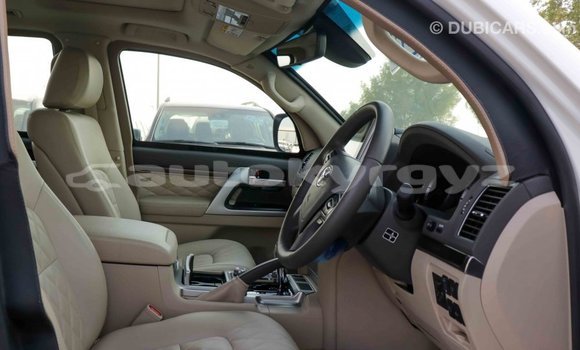 Buy Import Toyota Land Cruiser White Car in Import - Dubai in Batken Buy Import Toyota Land Cruiser White Car in Import - Dubai in Batken