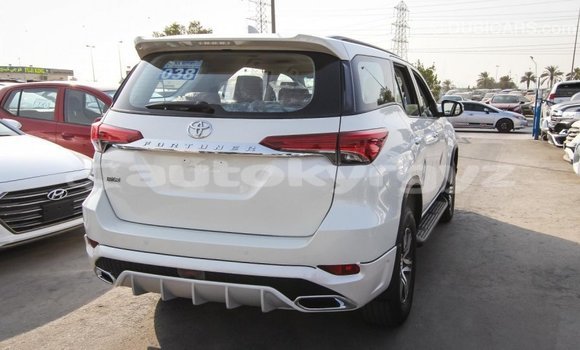 Buy Import Toyota Fortuner White Car in Import - Dubai in Batken Buy Import Toyota Fortuner White Car in Import - Dubai in Batken