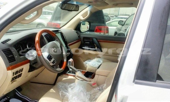Buy Import Toyota Land Cruiser Other Car in Import - Dubai in Batken Buy Import Toyota Land Cruiser Other Car in Import - Dubai in Batken