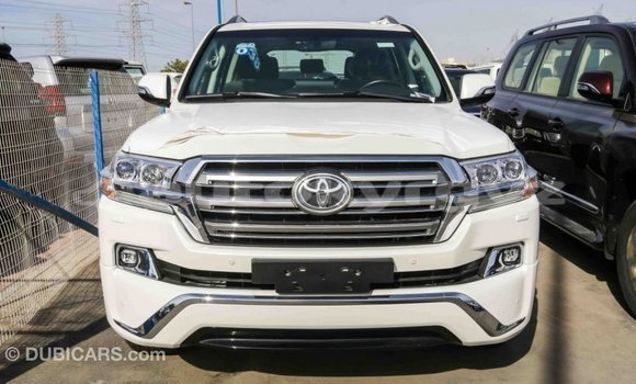 Buy Import Toyota Land Cruiser White Car in Import - Dubai in Batken Buy Import Toyota Land Cruiser White Car in Import - Dubai in Batken