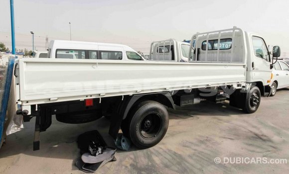 Buy Import Hyundai Accent White Car in Import - Dubai in Batken Buy Import Hyundai Accent White Car in Import - Dubai in Batken