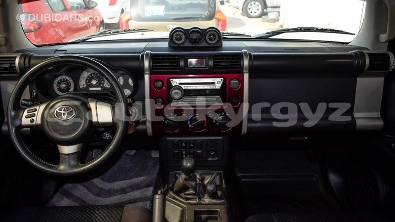 Big with watermark toyota fj cruiser batken import dubai 1937