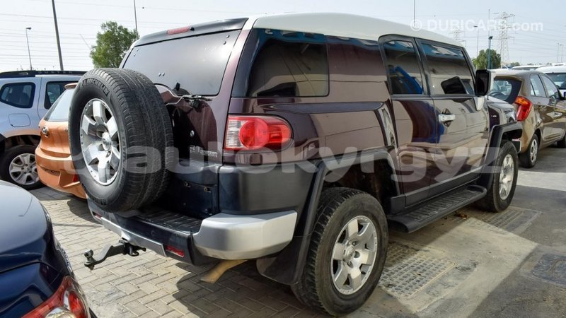 Big with watermark toyota fj cruiser batken import dubai 1937