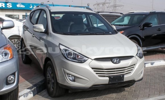 Buy Import Hyundai Tucson Beige Car in Import - Dubai in Batken Buy Import Hyundai Tucson Beige Car in Import - Dubai in Batken