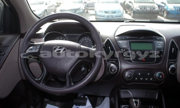 Buy Import Hyundai Tucson Beige Car in Import - Dubai in Batken Buy Import Hyundai Tucson Beige Car in Import - Dubai in Batken