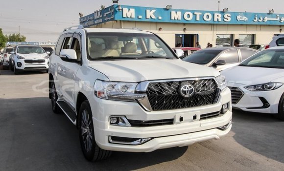 Buy Import Toyota Land Cruiser White Car in Import - Dubai in Batken Buy Import Toyota Land Cruiser White Car in Import - Dubai in Batken