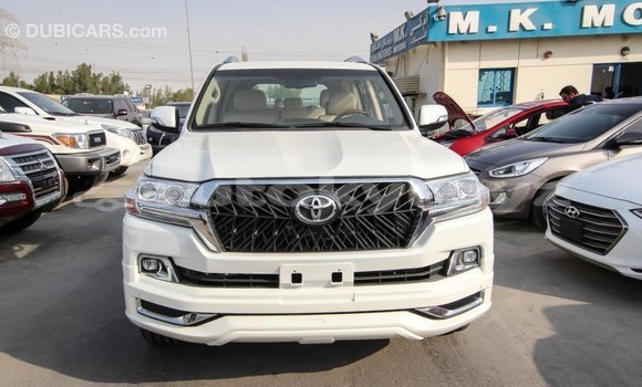 Buy Import Toyota Land Cruiser White Car in Import - Dubai in Batken Buy Import Toyota Land Cruiser White Car in Import - Dubai in Batken