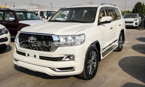 Buy Import Toyota Land Cruiser White Car in Import - Dubai in Batken Buy Import Toyota Land Cruiser White Car in Import - Dubai in Batken
