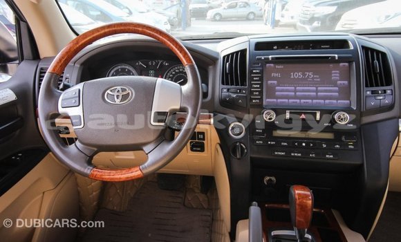 Buy Import Toyota Land Cruiser White Car in Import - Dubai in Batken Buy Import Toyota Land Cruiser White Car in Import - Dubai in Batken