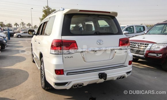 Buy Import Toyota Land Cruiser White Car in Import - Dubai in Batken Buy Import Toyota Land Cruiser White Car in Import - Dubai in Batken