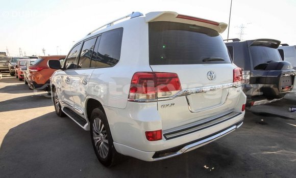 Buy Import Toyota Land Cruiser White Car in Import - Dubai in Batken Buy Import Toyota Land Cruiser White Car in Import - Dubai in Batken