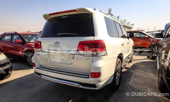Buy Import Toyota Land Cruiser White Car in Import - Dubai in Batken Buy Import Toyota Land Cruiser White Car in Import - Dubai in Batken