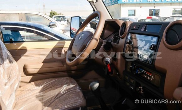 Buy Import Toyota Land Cruiser Beige Car in Import - Dubai in Batken Buy Import Toyota Land Cruiser Beige Car in Import - Dubai in Batken