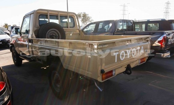 Buy Import Toyota Land Cruiser Beige Car in Import - Dubai in Batken Buy Import Toyota Land Cruiser Beige Car in Import - Dubai in Batken