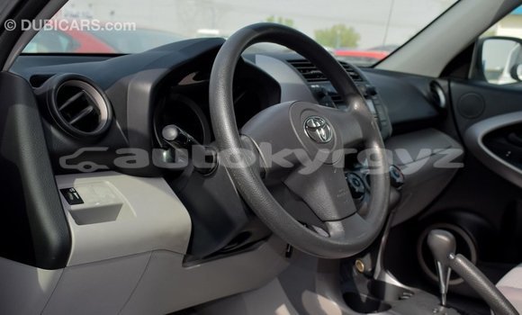 Buy Import Toyota HiAce Other Truck in Import - Dubai in Batken Buy Import Toyota HiAce Other Truck in Import - Dubai in Batken