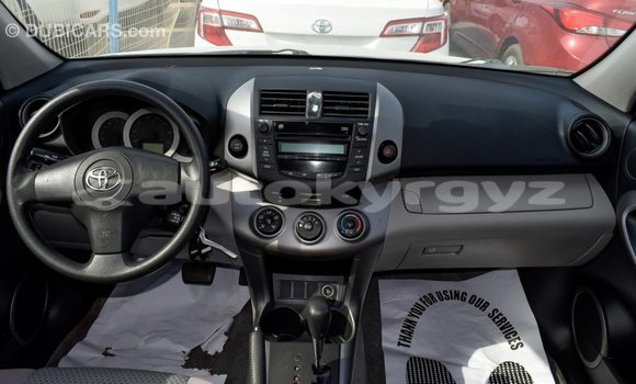 Buy Import Toyota HiAce Other Truck in Import - Dubai in Batken Buy Import Toyota HiAce Other Truck in Import - Dubai in Batken