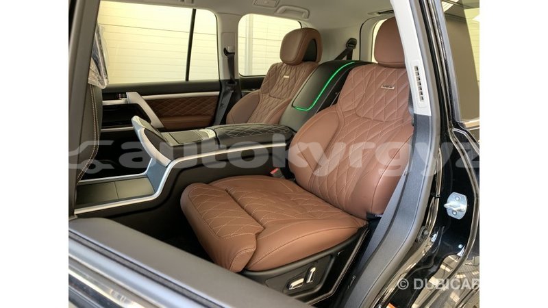 Big with watermark toyota land cruiser batken import dubai 2049