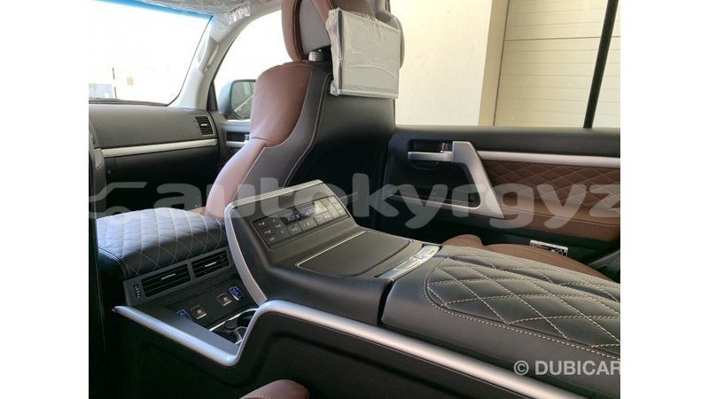 Big with watermark toyota land cruiser batken import dubai 2049