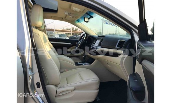 Buy Import Toyota Highlander Other Car in Import - Dubai in Batken Buy Import Toyota Highlander Other Car in Import - Dubai in Batken