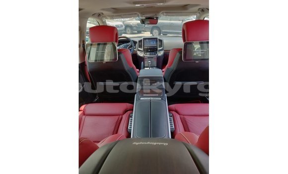 Buy Import Toyota Land Cruiser Black Car in Import - Dubai in Batken Buy Import Toyota Land Cruiser Black Car in Import - Dubai in Batken