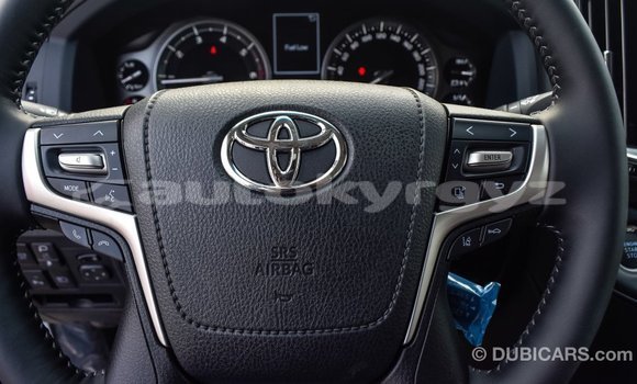 Buy Import Toyota Land Cruiser White Car in Import - Dubai in Batken Buy Import Toyota Land Cruiser White Car in Import - Dubai in Batken