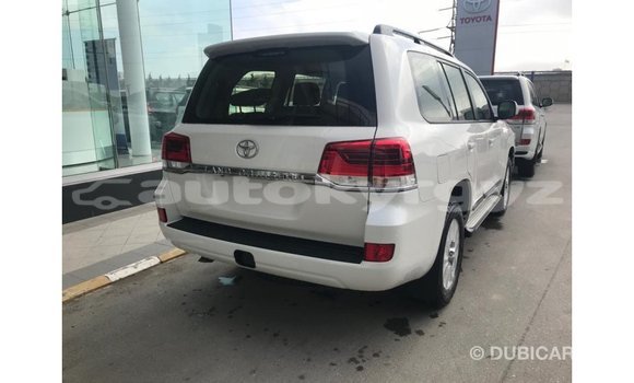 Buy Import Toyota Land Cruiser White Car in Import - Dubai in Batken Buy Import Toyota Land Cruiser White Car in Import - Dubai in Batken