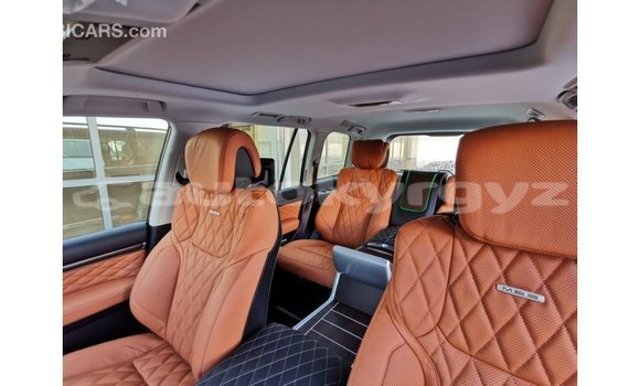 Buy Import Toyota Land Cruiser Black Car in Import - Dubai in Batken Buy Import Toyota Land Cruiser Black Car in Import - Dubai in Batken